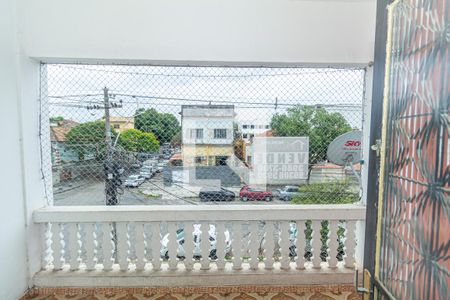 Sala de casa para alugar com 3 quartos, 100m² em Marechal Hermes, Rio de Janeiro