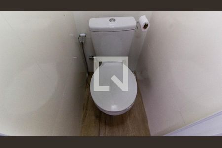 Lavabo de apartamento para alugar com 2 quartos, 90m² em Piratininga, Niterói