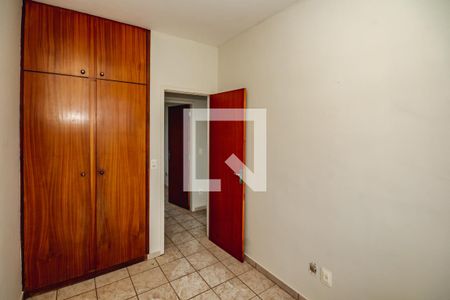 Quarto 1 de apartamento à venda com 2 quartos, 60m² em Floramar, Belo Horizonte