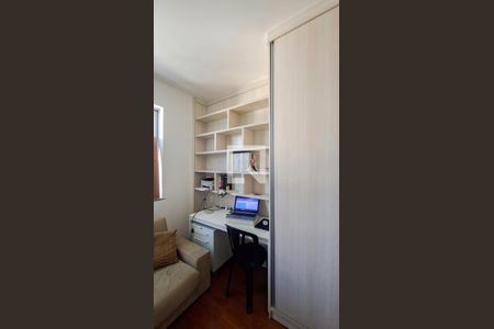 Quarto 2 de apartamento à venda com 3 quartos, 110m² em Santo Agostinho, Belo Horizonte