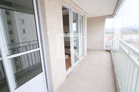 Varanda de apartamento à venda com 2 quartos, 61m² em Km 18, Osasco
