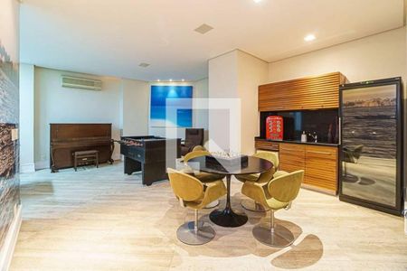 Casa à venda com 4 quartos, 565m² em Chácara Monte Alegre, São Paulo
