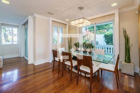 Casa à venda com 4 quartos, 565m² em Chácara Monte Alegre, São Paulo