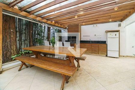 Casa à venda com 4 quartos, 565m² em Chácara Monte Alegre, São Paulo