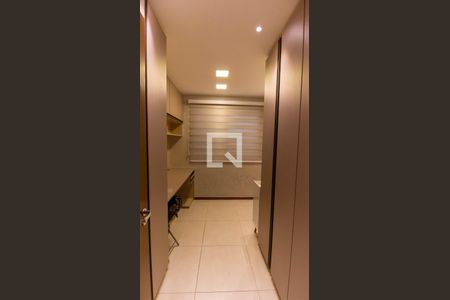 Quarto de apartamento para alugar com 2 quartos, 70m² em Centro, Niterói