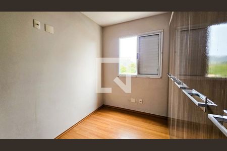 Quarto de apartamento à venda com 2 quartos, 60m² em Jardim Sabara, São Paulo