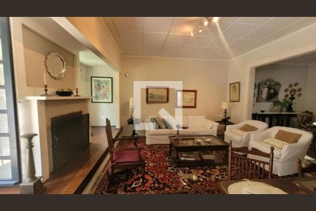 Casa à venda com 4 quartos, 170m² em Granja Julieta, São Paulo