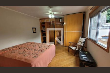 Casa à venda com 4 quartos, 170m² em Granja Julieta, São Paulo
