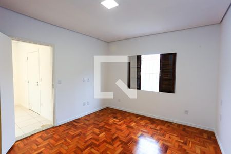 Quarto 1 de casa para alugar com 2 quartos, 140m² em Vila Morse, São Paulo