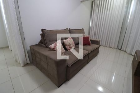 Sala de apartamento para alugar com 3 quartos, 101m² em Santa Mônica, Uberlândia