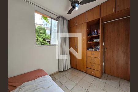 Quarto de apartamento à venda com 2 quartos, 55m² em Padre Eustáquio, Belo Horizonte
