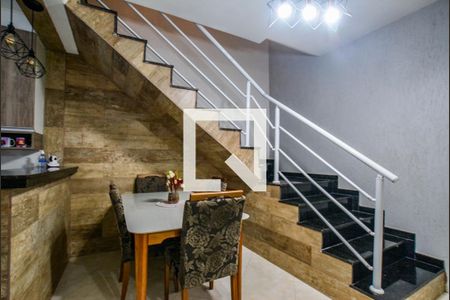 Casa à venda com 3 quartos, 244m² em Vila Claudio, Santo André