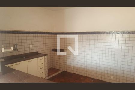 Casa à venda com 3 quartos, 220m² em Havaí, Belo Horizonte