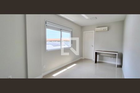 Suíte  de apartamento para alugar com 2 quartos, 65m² em Centro, Florianópolis