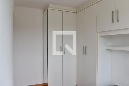 Quarto 1 de apartamento para alugar com 1 quarto, 59m² em Campina do Siqueira, Curitiba
