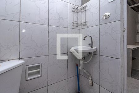 Banheiro de casa para alugar com 1 quarto, 42m² em Vila Brasilio Machado, São Paulo