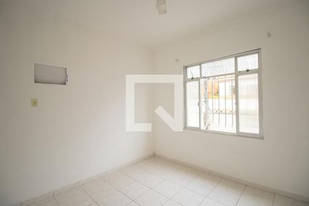 Quarto  de casa para alugar com 2 quartos, 90m² em Colubandê, São Gonçalo