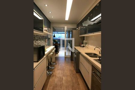 Apartamento à venda com 4 quartos, 181m² em Vila Olímpia, São Paulo