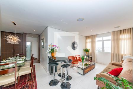 Sala 1 de apartamento à venda com 3 quartos, 120m² em Grajaú, Belo Horizonte