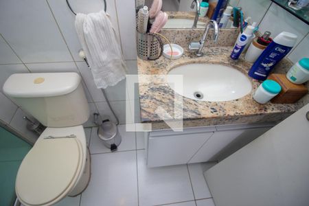 Banheiro da Suíte de apartamento à venda com 3 quartos, 68m² em Arvoredo Ii, Contagem