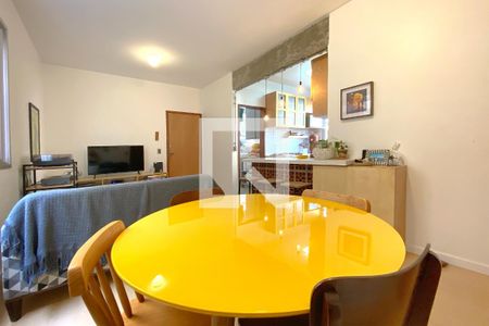 Sala de apartamento à venda com 3 quartos, 78m² em Santa Tereza, Belo Horizonte