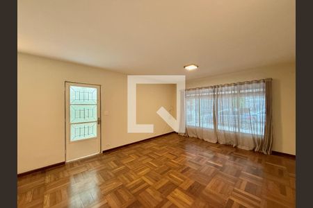 Sala de casa para alugar com 3 quartos, 150m² em Campo Belo, São Paulo