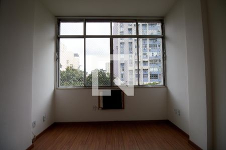 Quarto de apartamento à venda com 1 quarto, 65m² em Tijuca, Rio de Janeiro