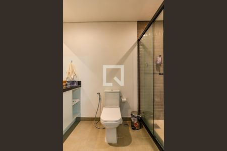 Banheiro de kitnet/studio à venda com 1 quarto, 30m² em Centro Histórico, Porto Alegre