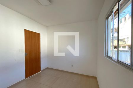 Quarto 2 de casa para alugar com 3 quartos, 100m² em Sagrada Família, Belo Horizonte