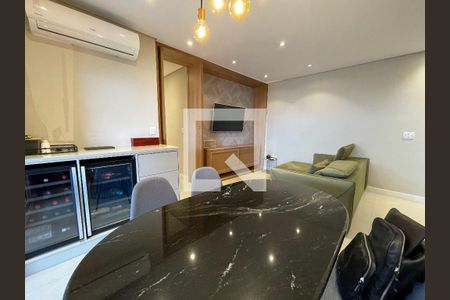 Sala de apartamento à venda com 3 quartos, 184m² em Jardim Sarah, São Paulo