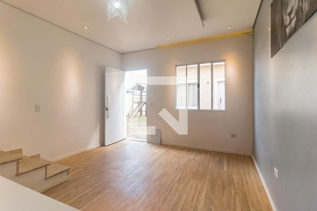Sala de casa de condomínio para alugar com 2 quartos, 75m² em Vila Sao Paulo, Mogi das Cruzes