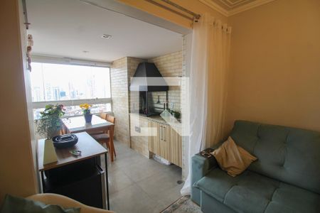 Sala de apartamento para alugar com 3 quartos, 74m² em Vila Bertioga, São Paulo