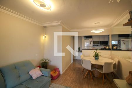 Sala de apartamento para alugar com 3 quartos, 74m² em Vila Bertioga, São Paulo