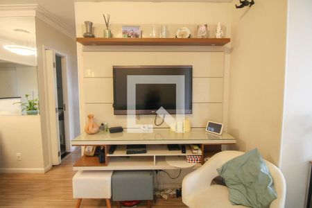 Sala de apartamento para alugar com 3 quartos, 74m² em Vila Bertioga, São Paulo