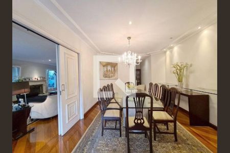 Casa à venda com 4 quartos, 900m² em Jardim dos Estados, São Paulo