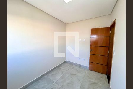 Quarto 1 de casa para alugar com 2 quartos, 55m² em Cidade Jardim Cumbica, Guarulhos
