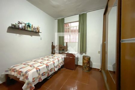 Quarto 2 de casa à venda com 3 quartos, 124m² em Santa Efigênia, Belo Horizonte