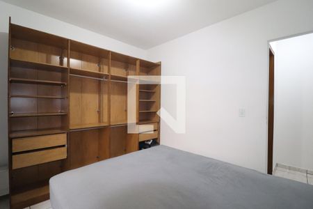 Quarto 1 de apartamento para alugar com 2 quartos, 54m² em Jardim Santo André, Santo André