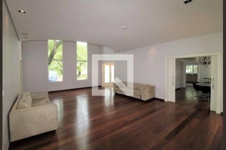 Casa à venda com 4 quartos, 650m² em Super Quadra Morumbi, São Paulo