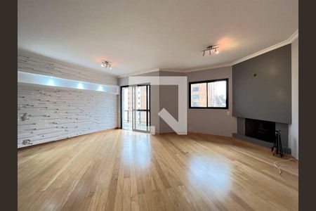 Apartamento à venda com 3 quartos, 156m² em Vila Suzana, São Paulo