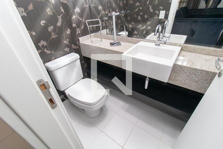 Lavabo de apartamento para alugar com 3 quartos, 143m² em Cristo Rei, Curitiba