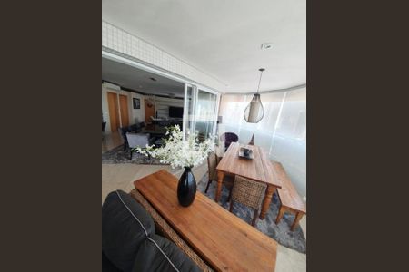 Apartamento para alugar com 3 quartos, 201m² em Jardim Analia Franco, São Paulo