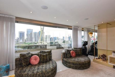 Sala de apartamento à venda com 3 quartos, 252m² em Real Parque, São Paulo