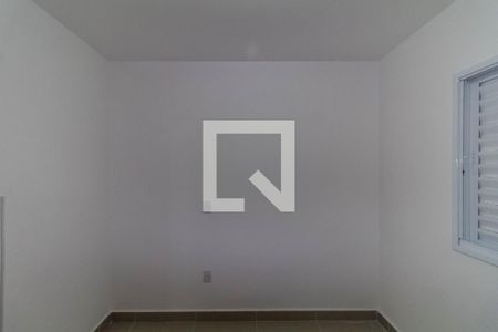 Quarto 1 de apartamento para alugar com 2 quartos, 42m² em Vila Ivone, São Paulo