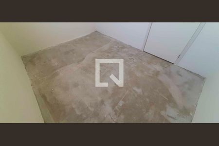 Quarto de apartamento à venda com 2 quartos, 43m² em Metalúrgicos, Osasco