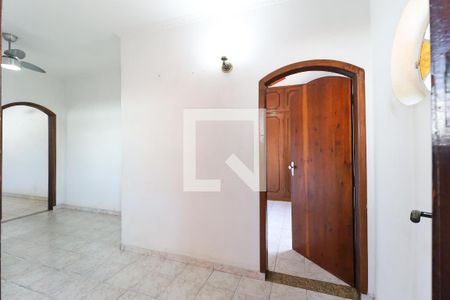 Sala de casa à venda com 2 quartos, 98m² em Vila Nivi, São Paulo