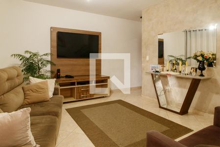 Sala de casa à venda com 3 quartos, 105m² em Vila Nivi, São Paulo