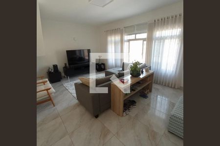 Foto 02 de casa à venda com 3 quartos, 206m² em Bosque da Saúde, São Paulo