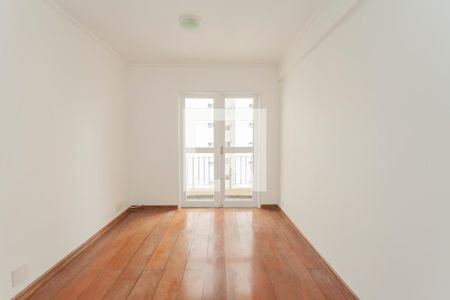 Sala de apartamento para alugar com 3 quartos, 68m² em Vila Anhanguera, São Paulo