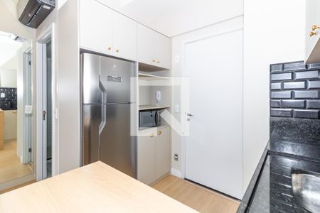 Sala/Cozinha de apartamento para alugar com 1 quarto, 31m² em Pompeia, São Paulo